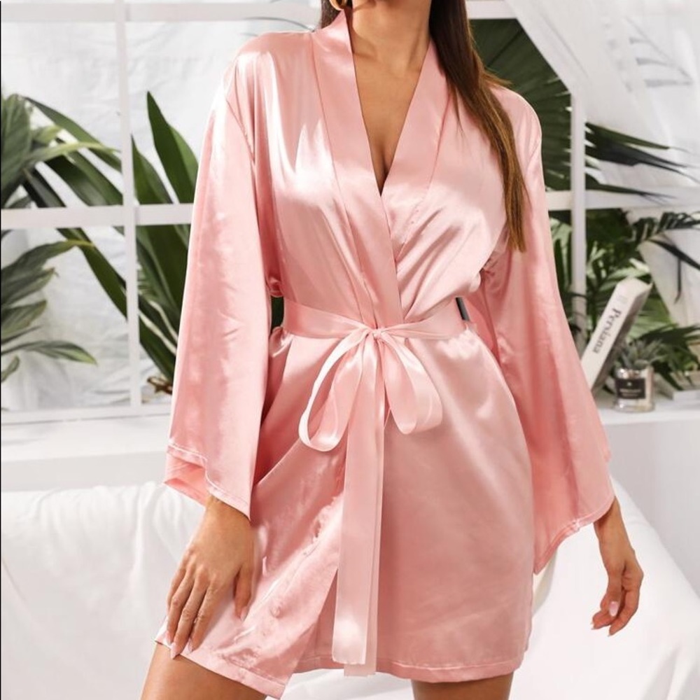 New Dusty Pink Satin Silk-Like Kimono Robe - Picture 3 of 5